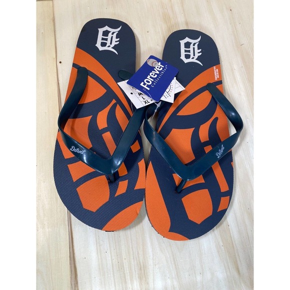 Detroit Tigers MLB Baseball Flip Flops Team Logo NWT Various Sizes‎ Unisex - Picture 1 of 8